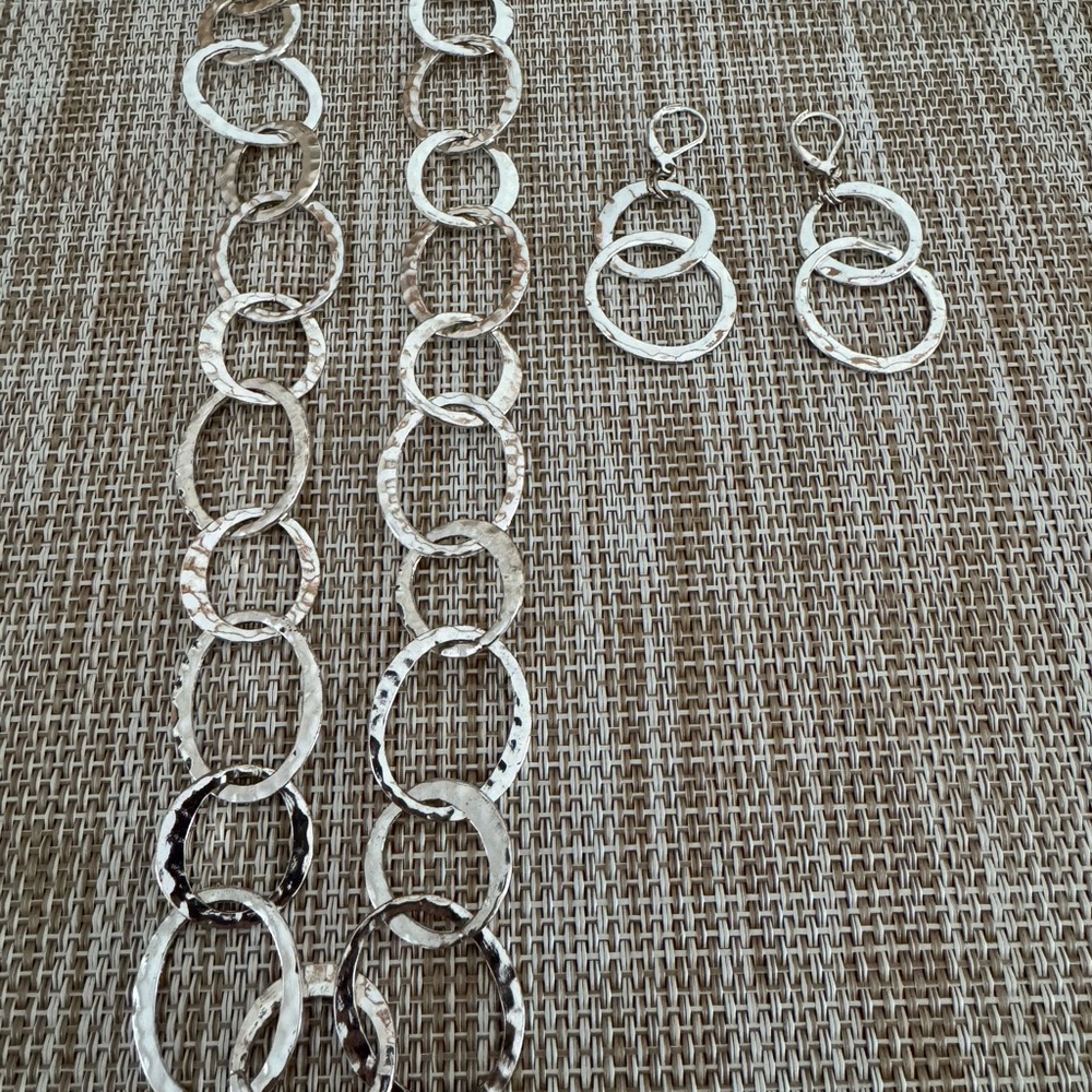Monet Necklace and Earring Set 16 inches
